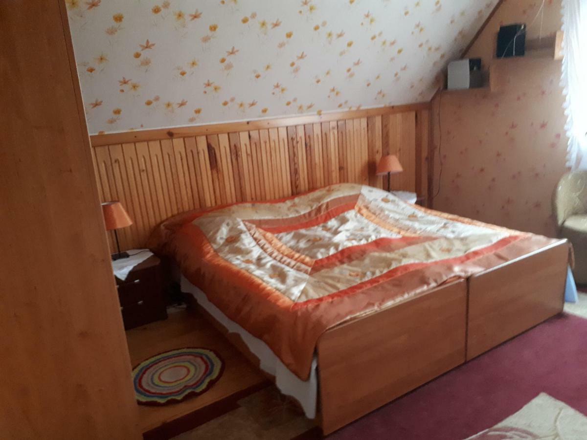 Ferienwohnung Olsik Białowieża Exterior foto